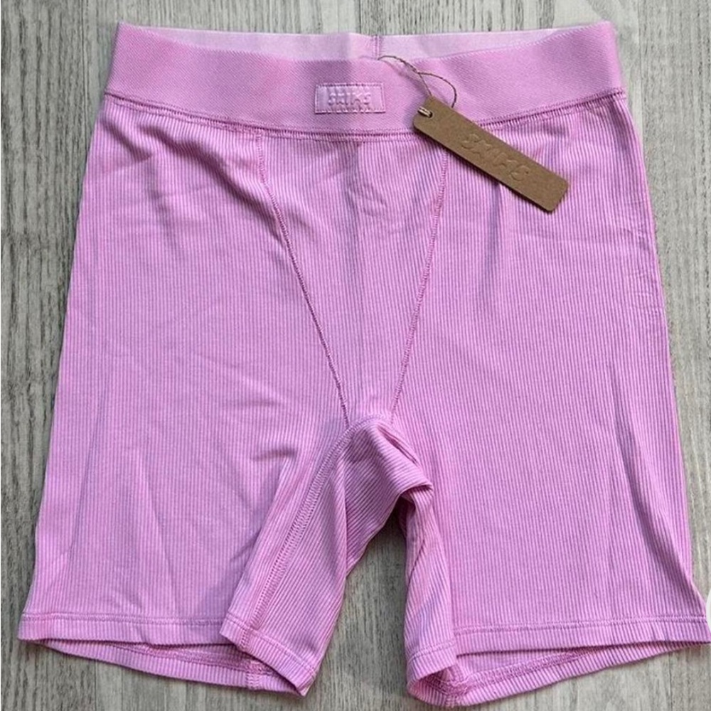 NWT SKIMS PETAL BOXER SHORTS size XS